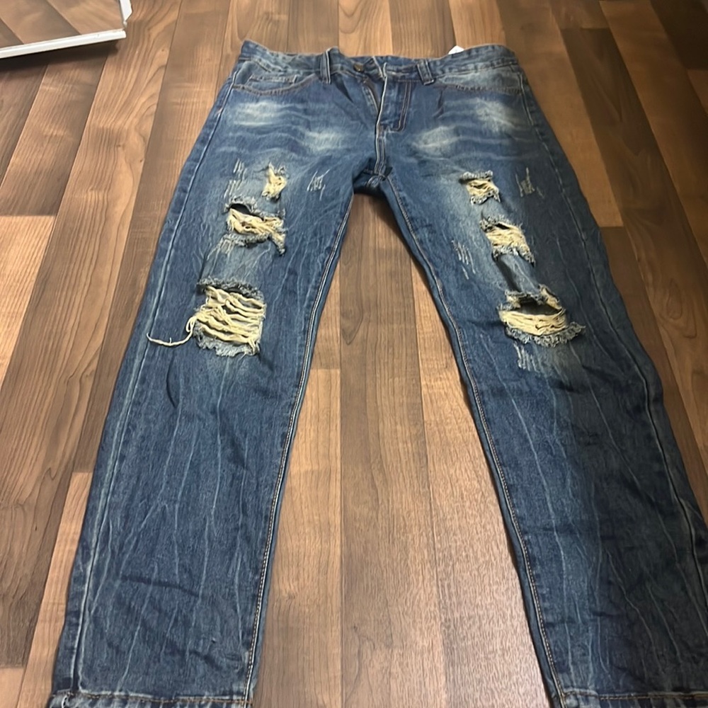 Blue men ripped jeans